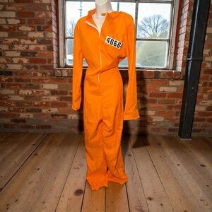 Orange Prisoner Jumpsuit Costume for Men & Women/Halloween Cosplay Outfit, NWOT